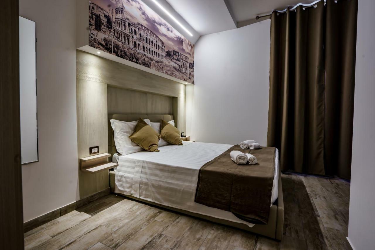 Noemi'S Rooms Guest House Rom Exteriör bild
